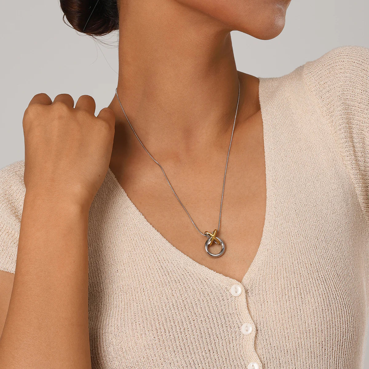 Modern Gold Necklace with Hoop Pendant – Hypoallergenic Stainless Steel, 20-Inch Length, Adjustable Fit