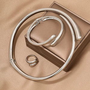 Modern Wrap Choker Necklace, Bracelet, and Ring Set in Gold and Silver – Elegant Jewelry Collection