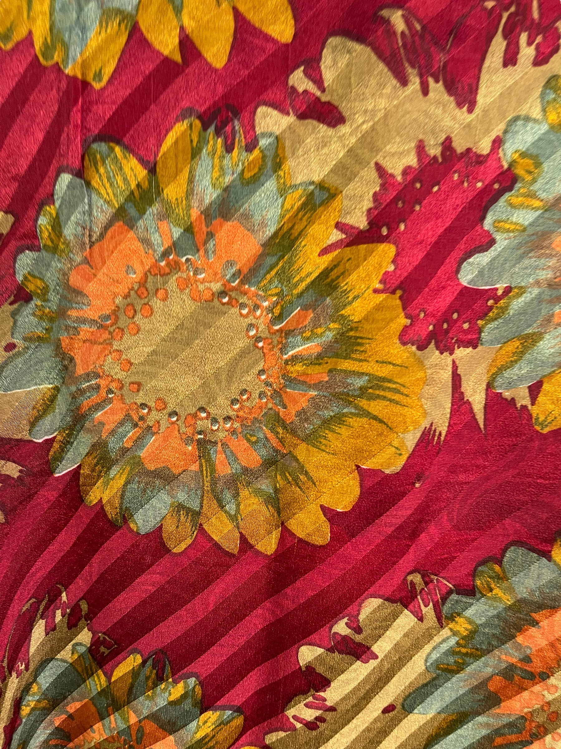 SOLD  PRC6684 Avatar Pure Silk Side Slit Top