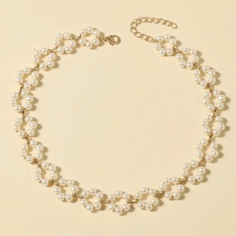 Pearl Floral Daisy Choker Necklace for Women with Golden Accents – Adjustable 36+5cm Elegant Jewelry