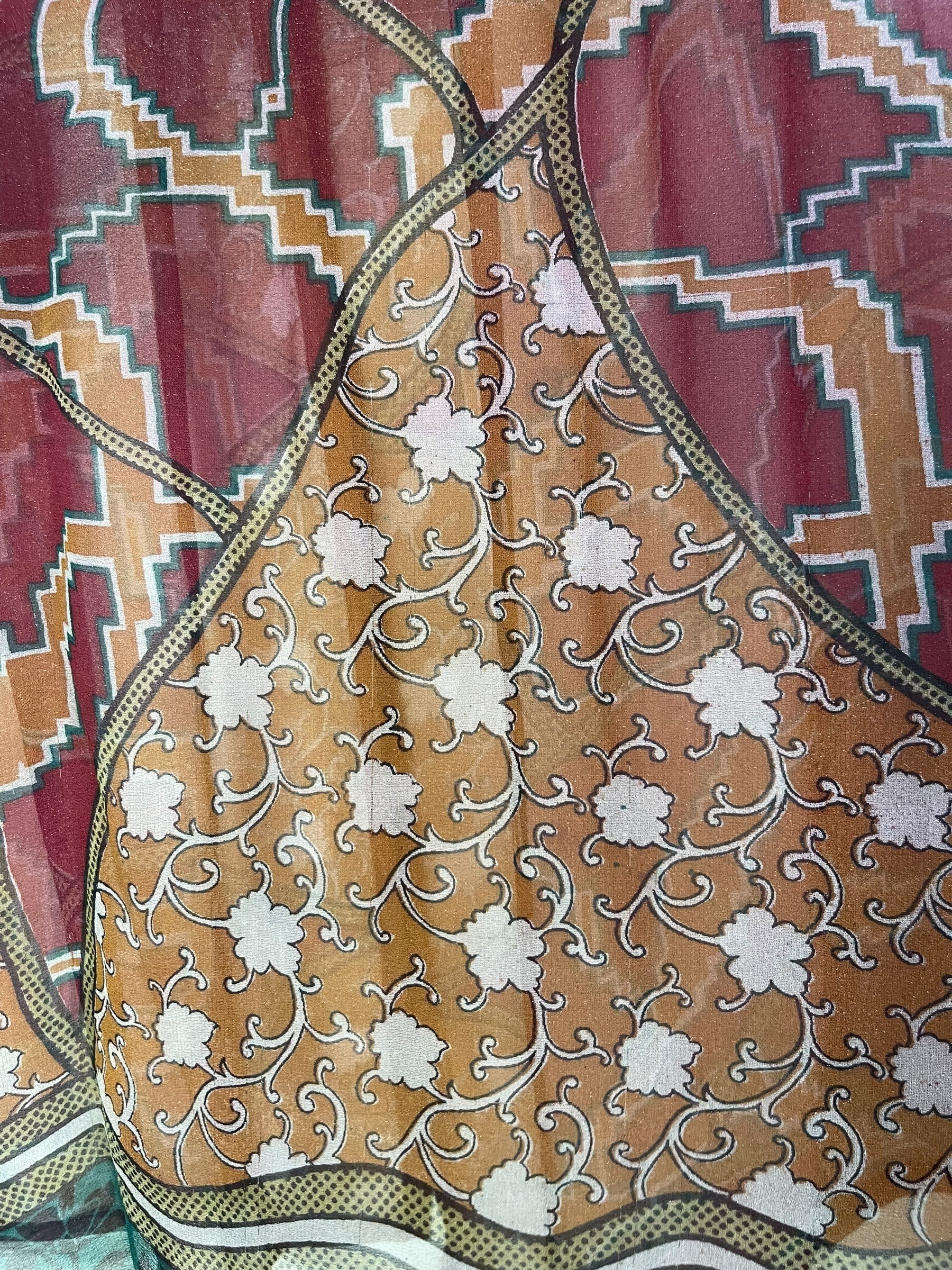 PRG6856 Sheer Avatar Pure Silk Versatile Vest