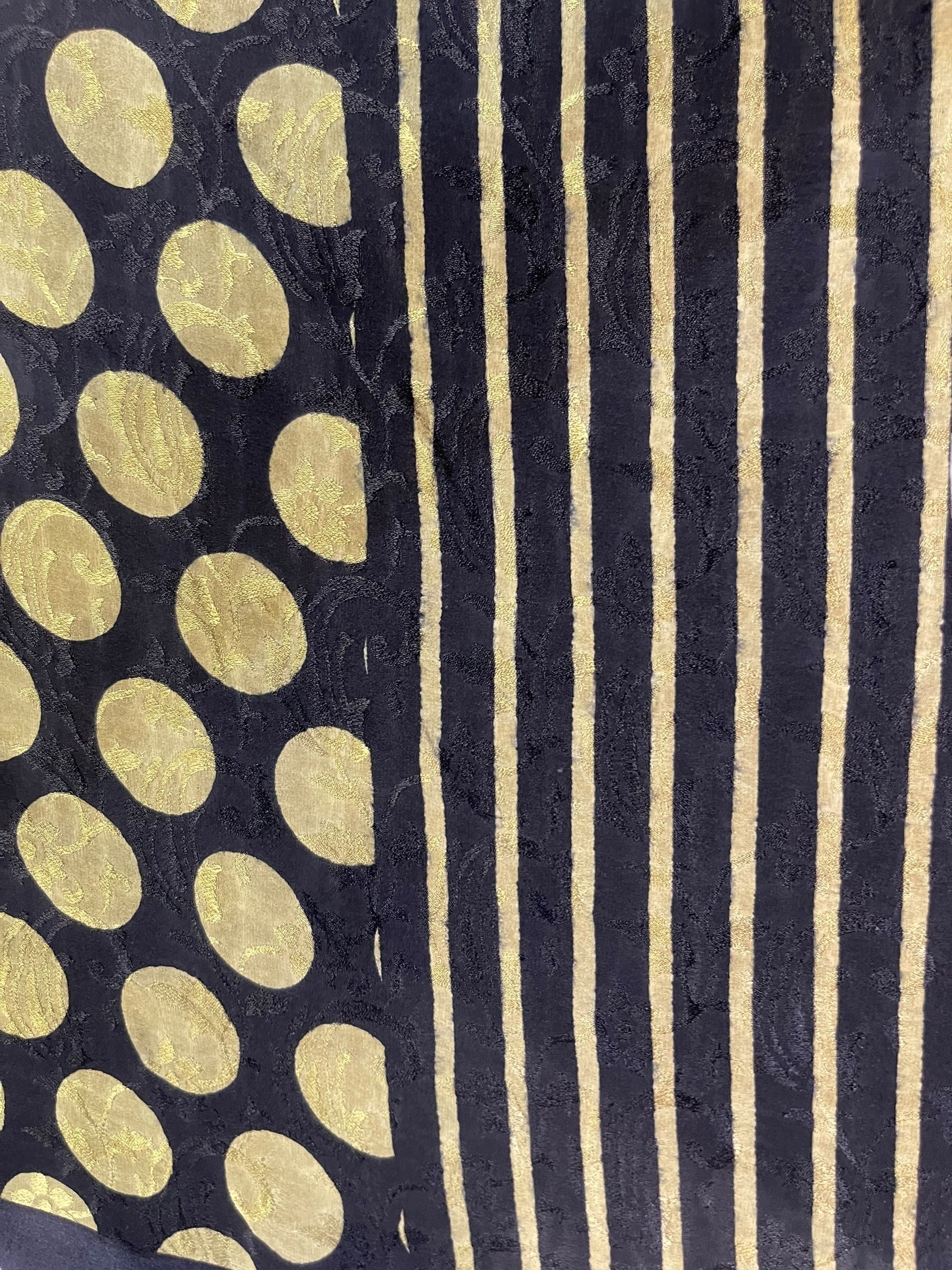 PRC6697 Avatar Pure Silk Kimono-Sleeved Top