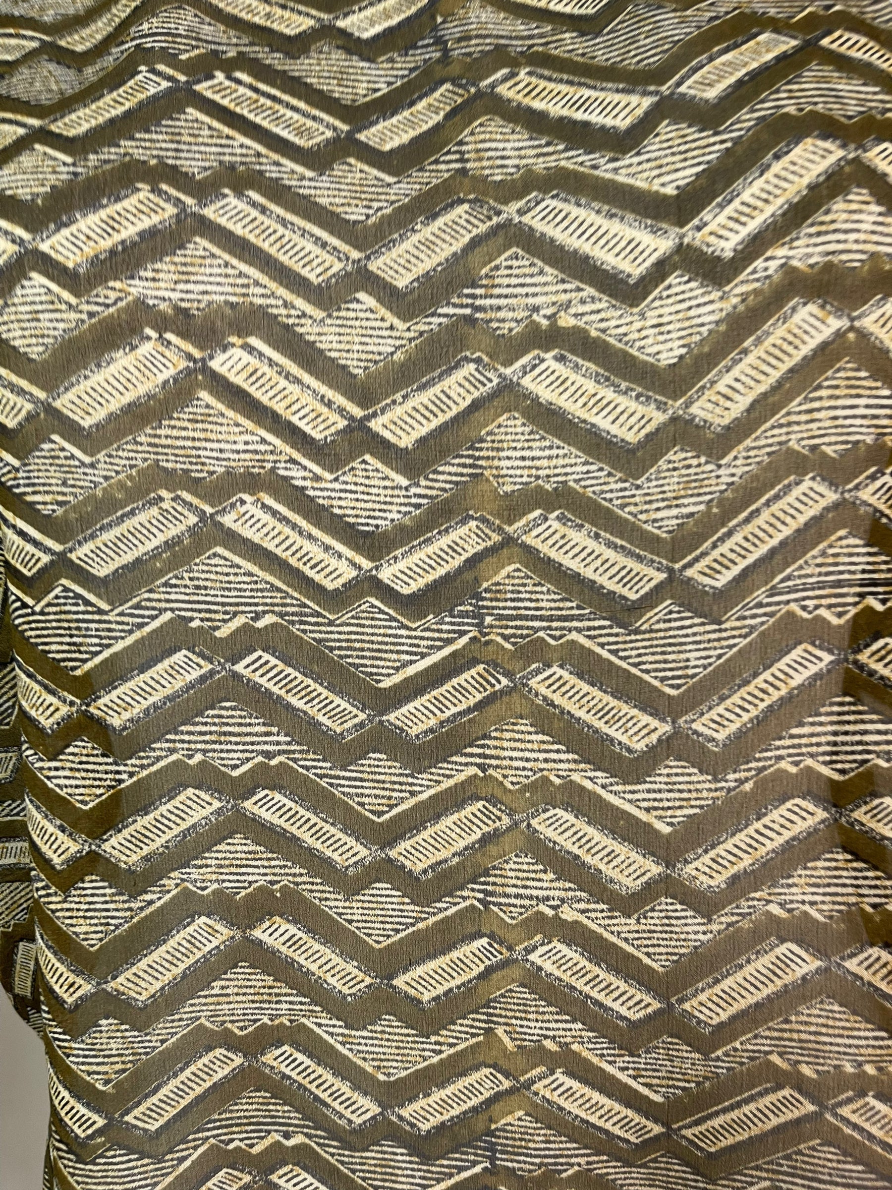 FINAL SALE PRG5821 Sheer Avatar Pure Silk Side Slit Top