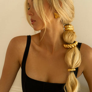 Twist Pony Cuff – Waterproof and Hypoallergenic Hair Accessory in 18k Gold Stainless Steel