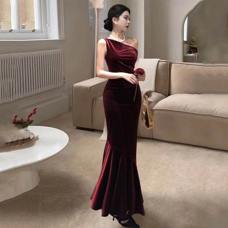 Women's Evening Gown Wine Red Velvet Mermaid Silhouette