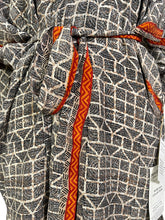 Load image into Gallery viewer, PRC6915 Avatar Pure Silk Kimono-Sleeved Jacket with Belt
