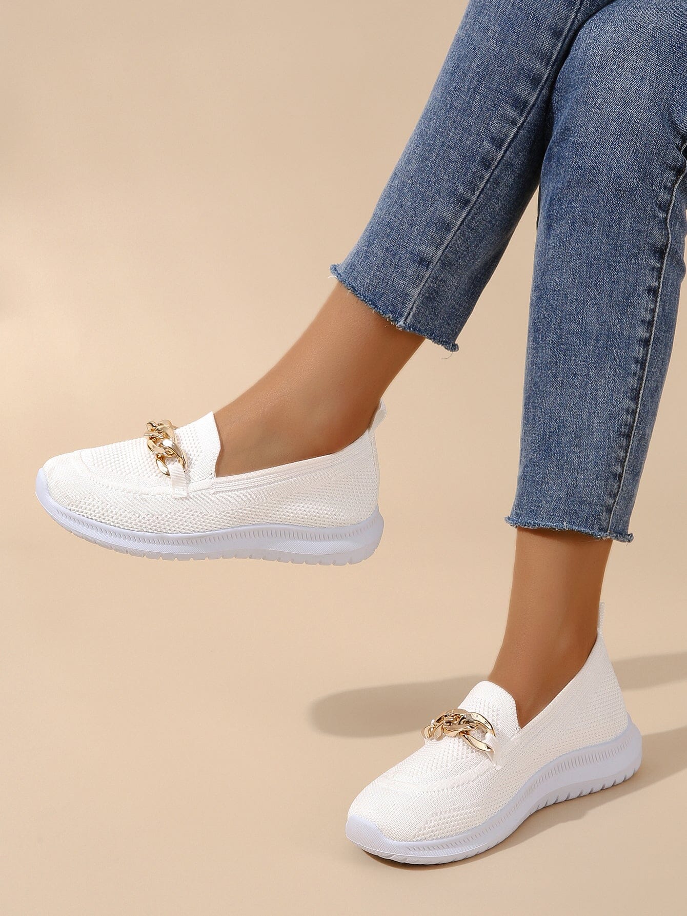 White Chunky Sneakers for Women with Breathable Mesh and Chain Design – Stylish Casual Footwear