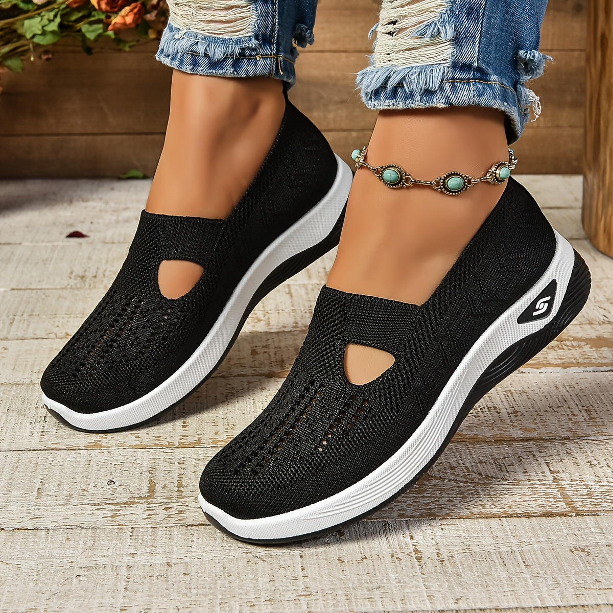 Women’s Breathable Knit Slip-On Sneakers with Cushioned Sole – Casual Low-Cut Design