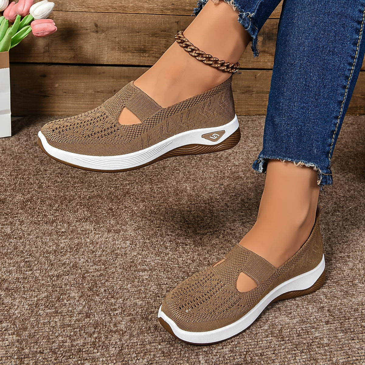 Women’s Breathable Knit Slip-On Sneakers with Cushioned Sole – Casual Low-Cut Design