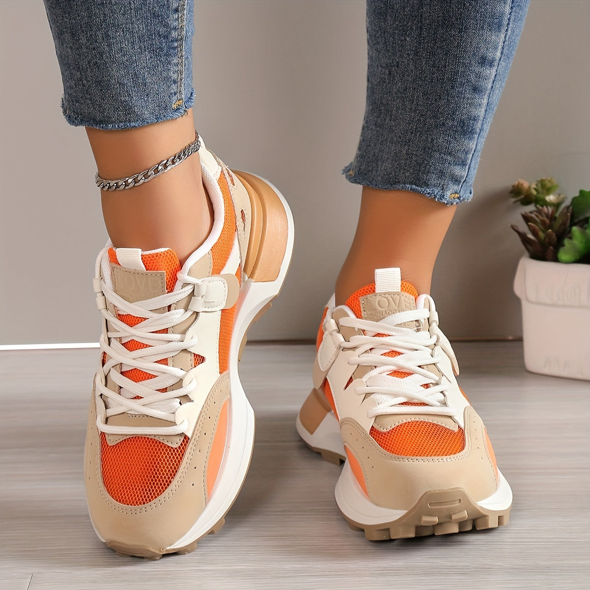 Women's Chunky White Sneakers with Breathable Mesh and Cushioned Support – Casual Lace-Up Trainers