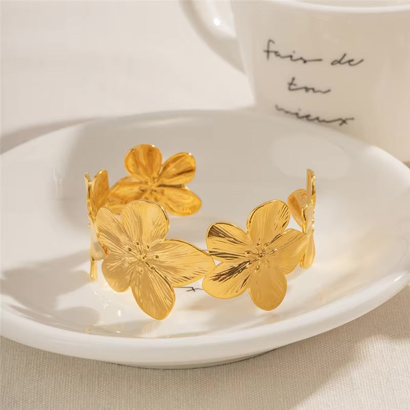 Women's Floral Bangle Gold Stainless Steel