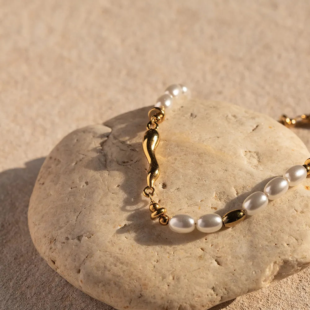 Women's Freshwater Pearl Bracelet Gold Stainless Steel