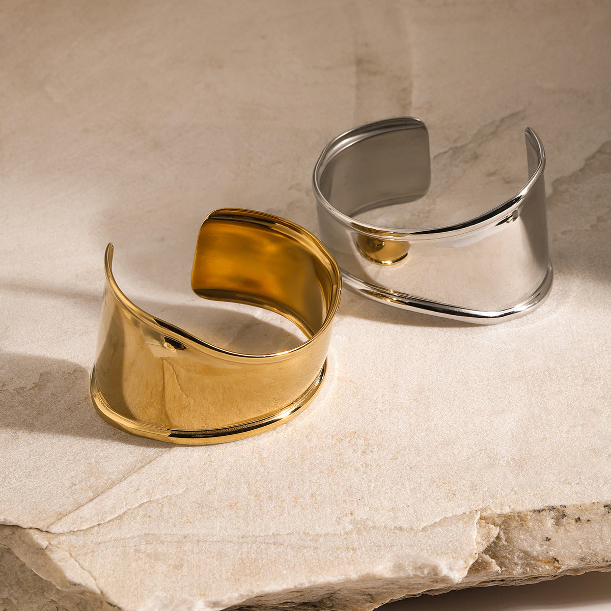 Women's Gold Bangle Bracelet Stainless Steel Hypoallergenic