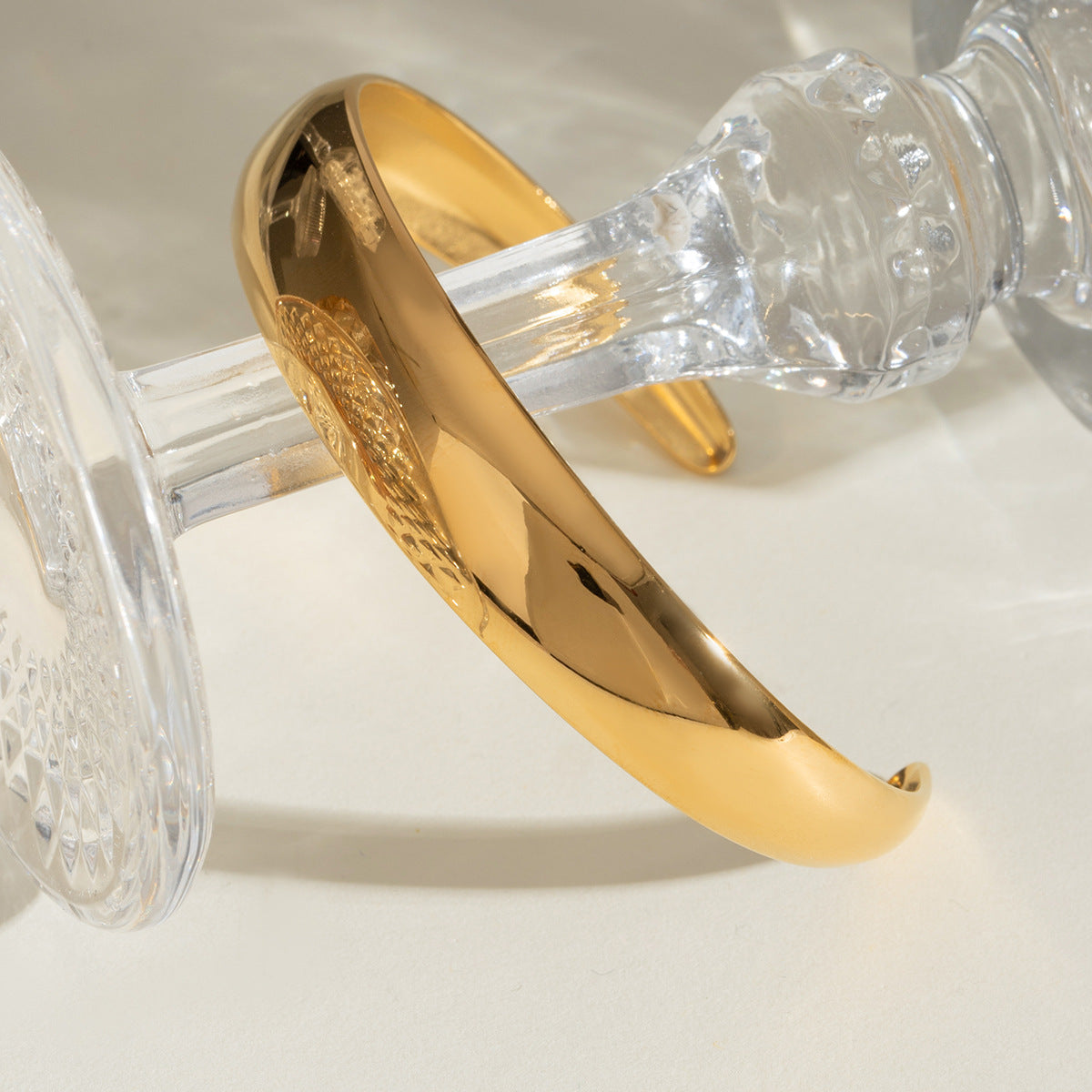 Women's Gold Bangle Stainless Steel-Plated 18k Gold