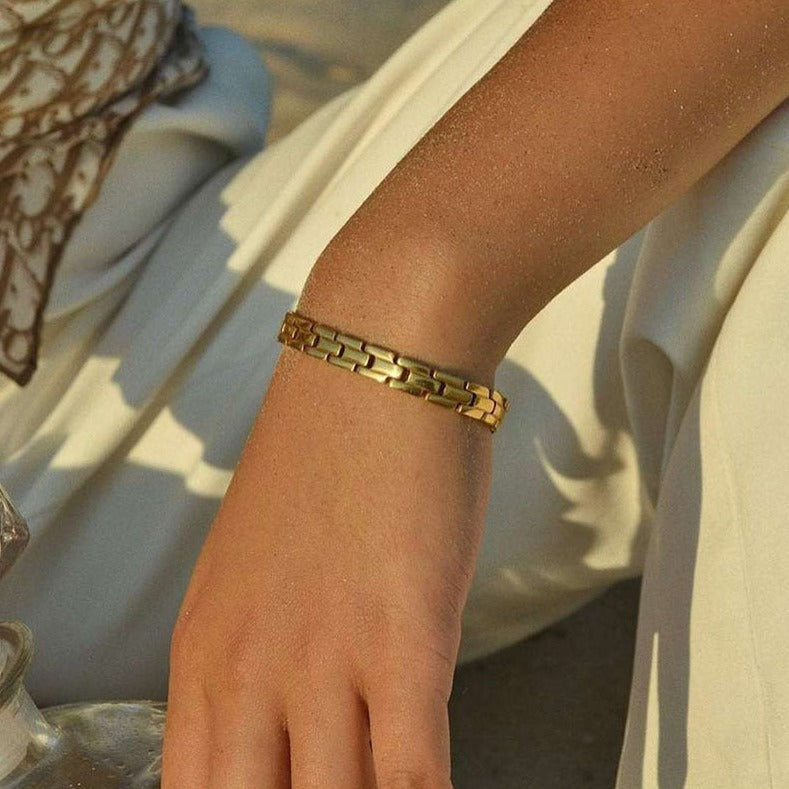 Women's Gold Bracelet Waterproof Stainless Steel 18k Gold