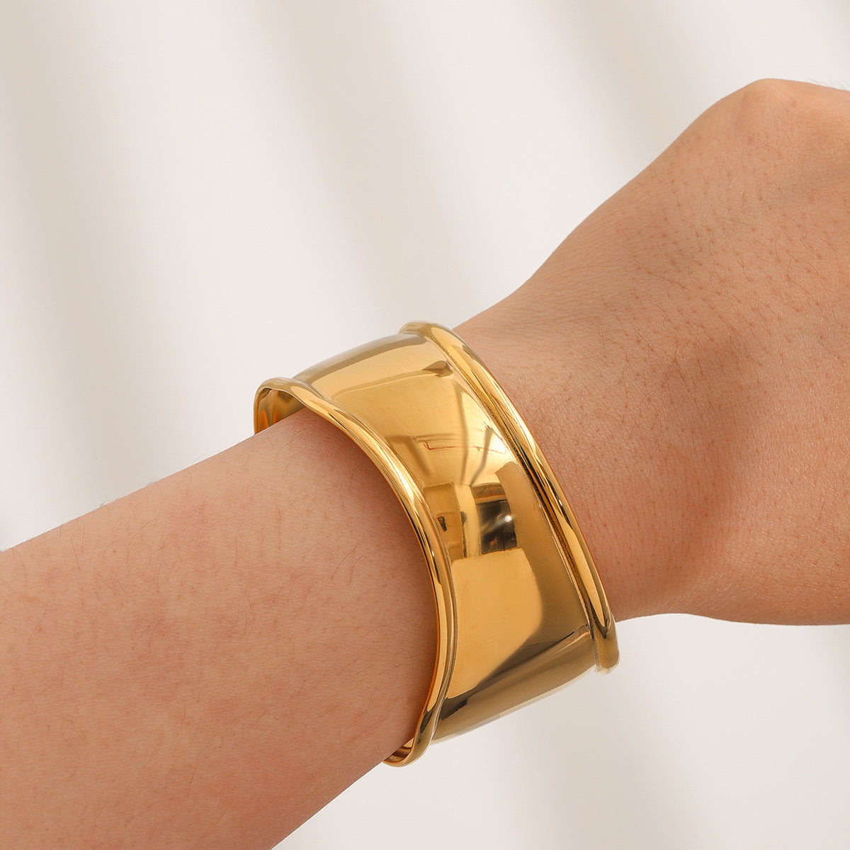 Women's Gold Cuff Bracelet Stainless Steel 18k Gold
