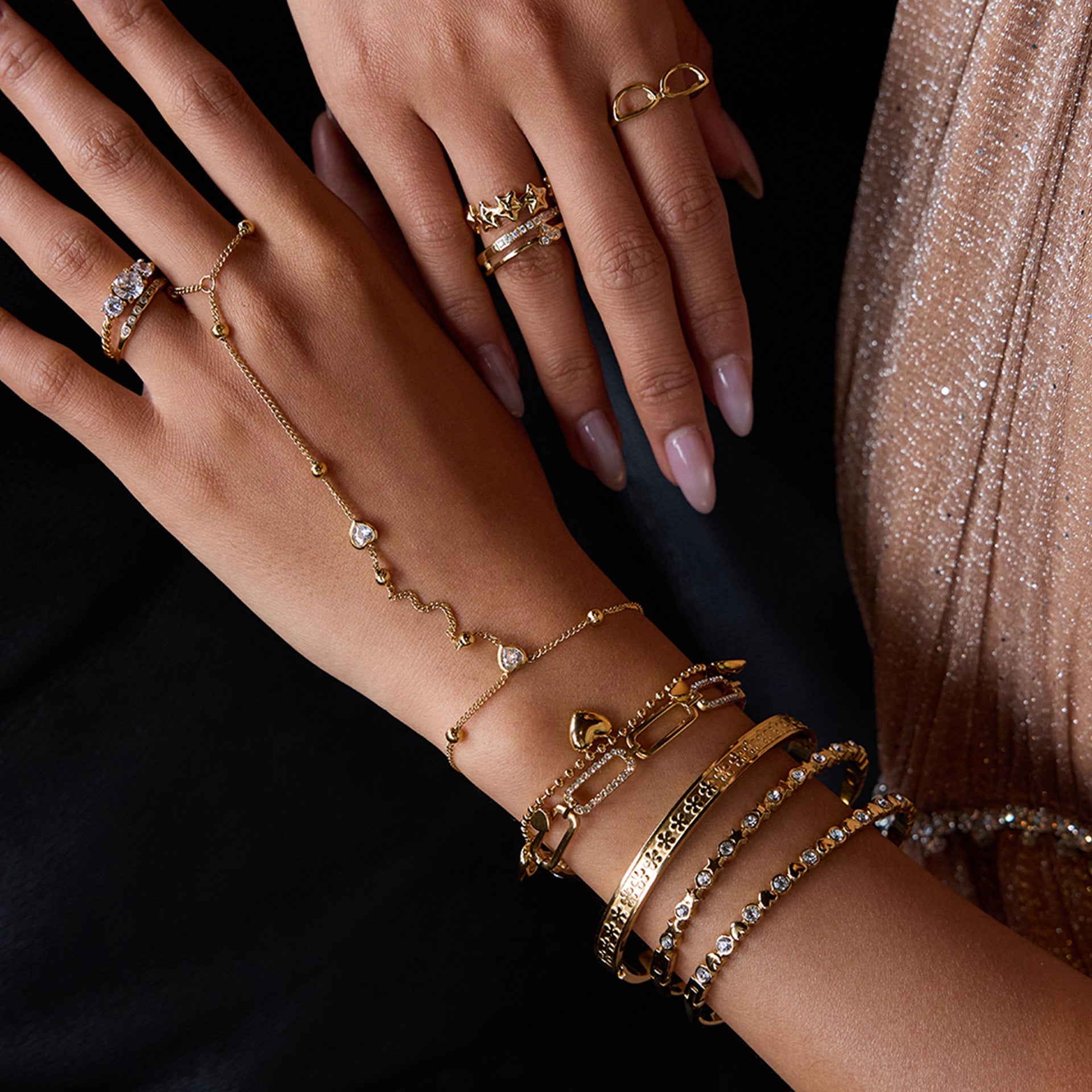 Women's Hand Chain Gold Stainless Steel-Plated 18k