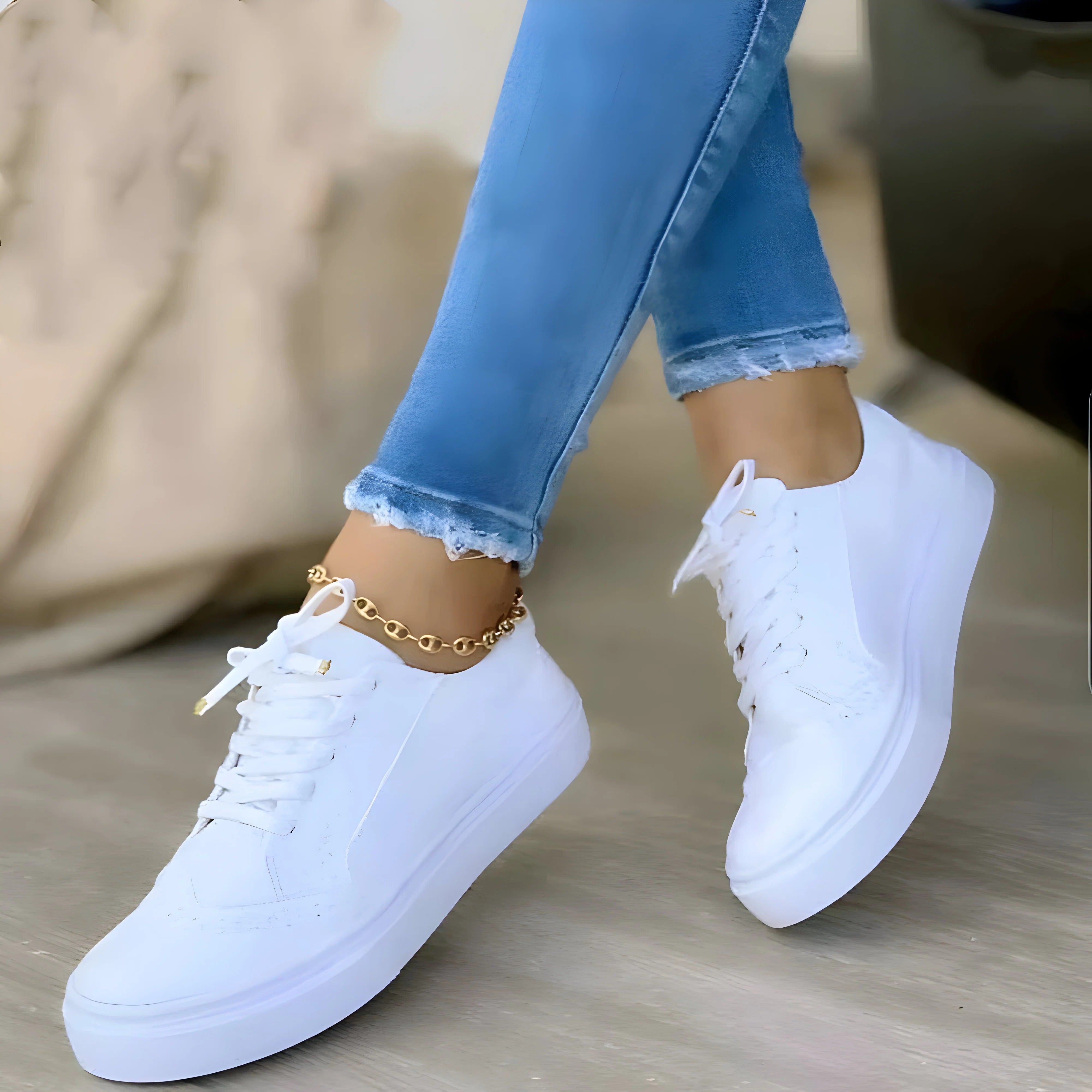Women's Lace-Up Sneakers with Supportive Fit and Platform Sole for Casual Comfort