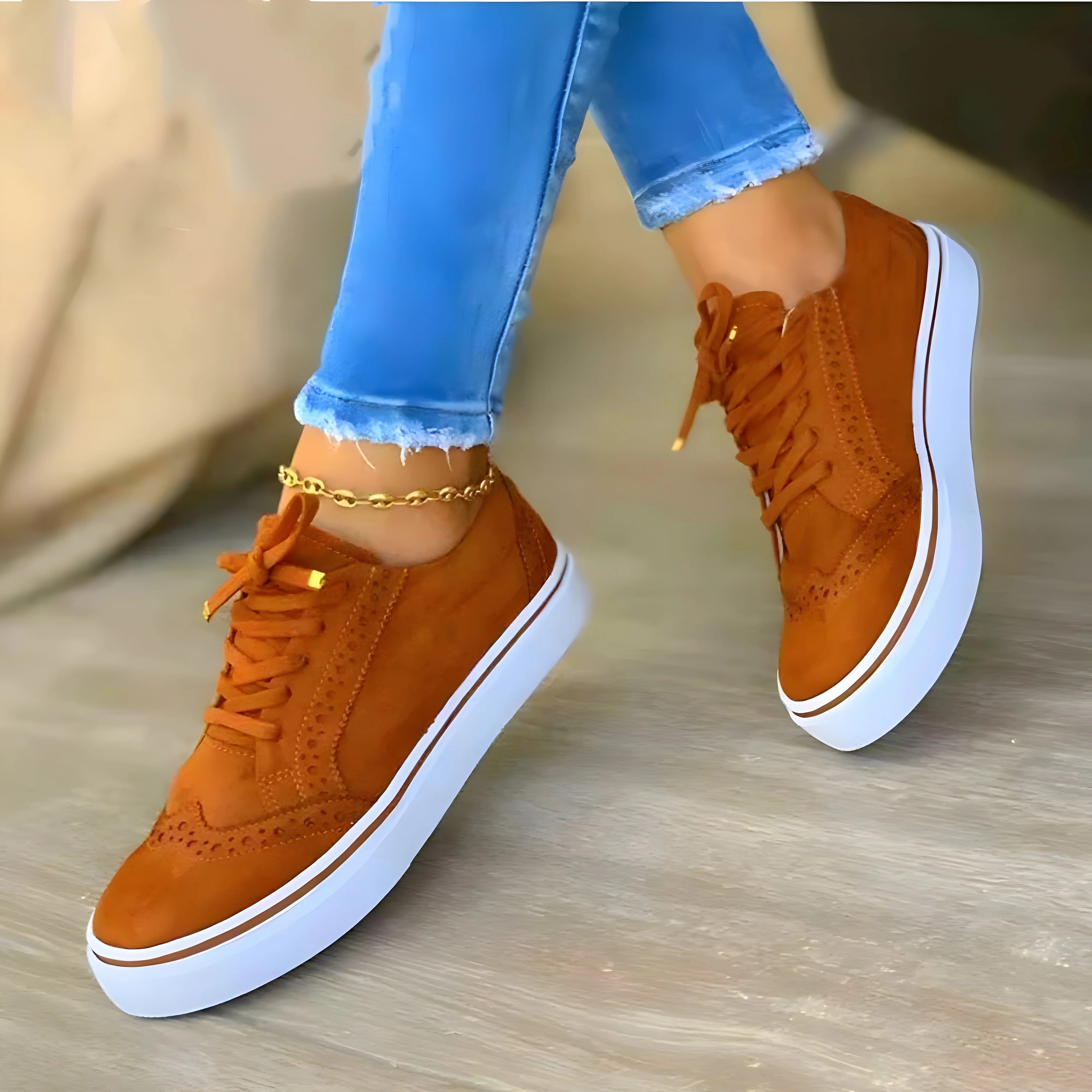 Women's Lace-Up Sneakers with Supportive Fit and Platform Sole for Casual Comfort