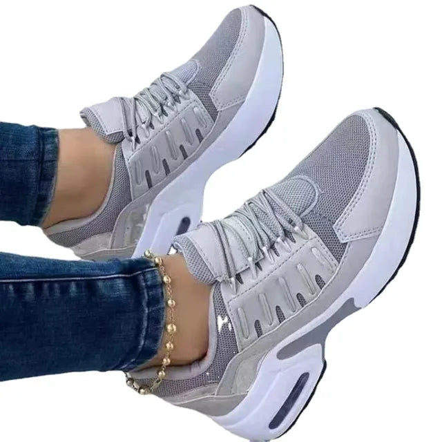 Women's Lightweight Lace-Up Sneakers – Breathable Casual Shoes for Everyday Comfort