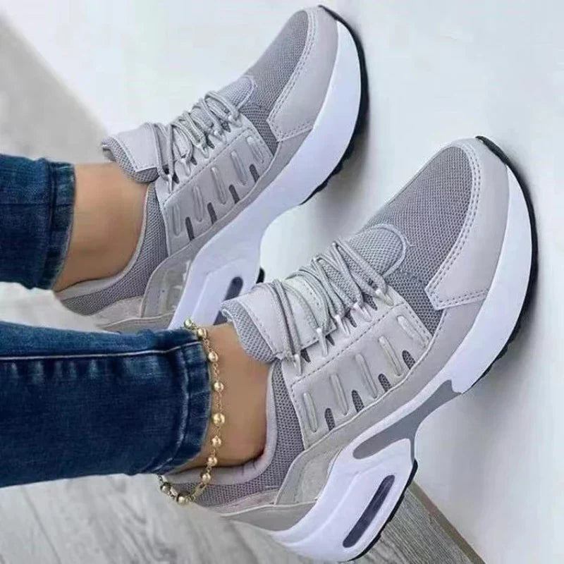 Women's Lightweight Lace-Up Sneakers – Breathable Casual Shoes for Everyday Comfort