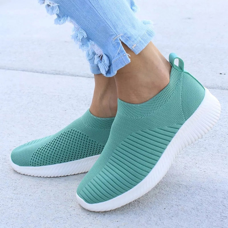 Women's Lightweight Slip-On Sneakers with Breathable Knit Upper for Casual Comfort