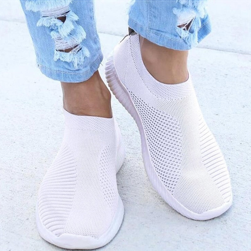 Women's Lightweight Slip-On Sneakers with Breathable Knit Upper for Casual Comfort