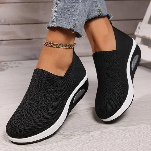 Women's Lightweight Slip-On Sneakers with Cushioned Sole and Breathable Mesh Design