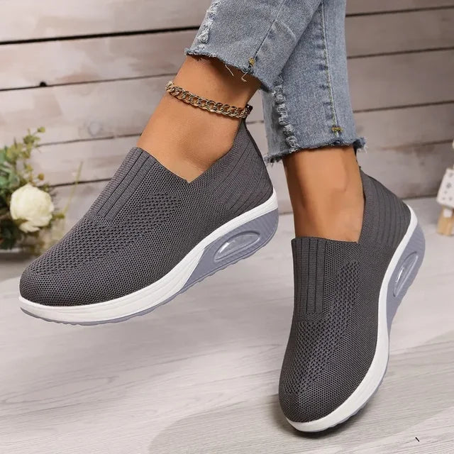 Women's Lightweight Slip-On Sneakers with Cushioned Sole and Breathable Mesh Design