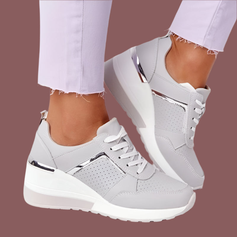Women’s Platform Sneakers with Breathable Upper and Metallic Accents – Stylish Casual Footwear