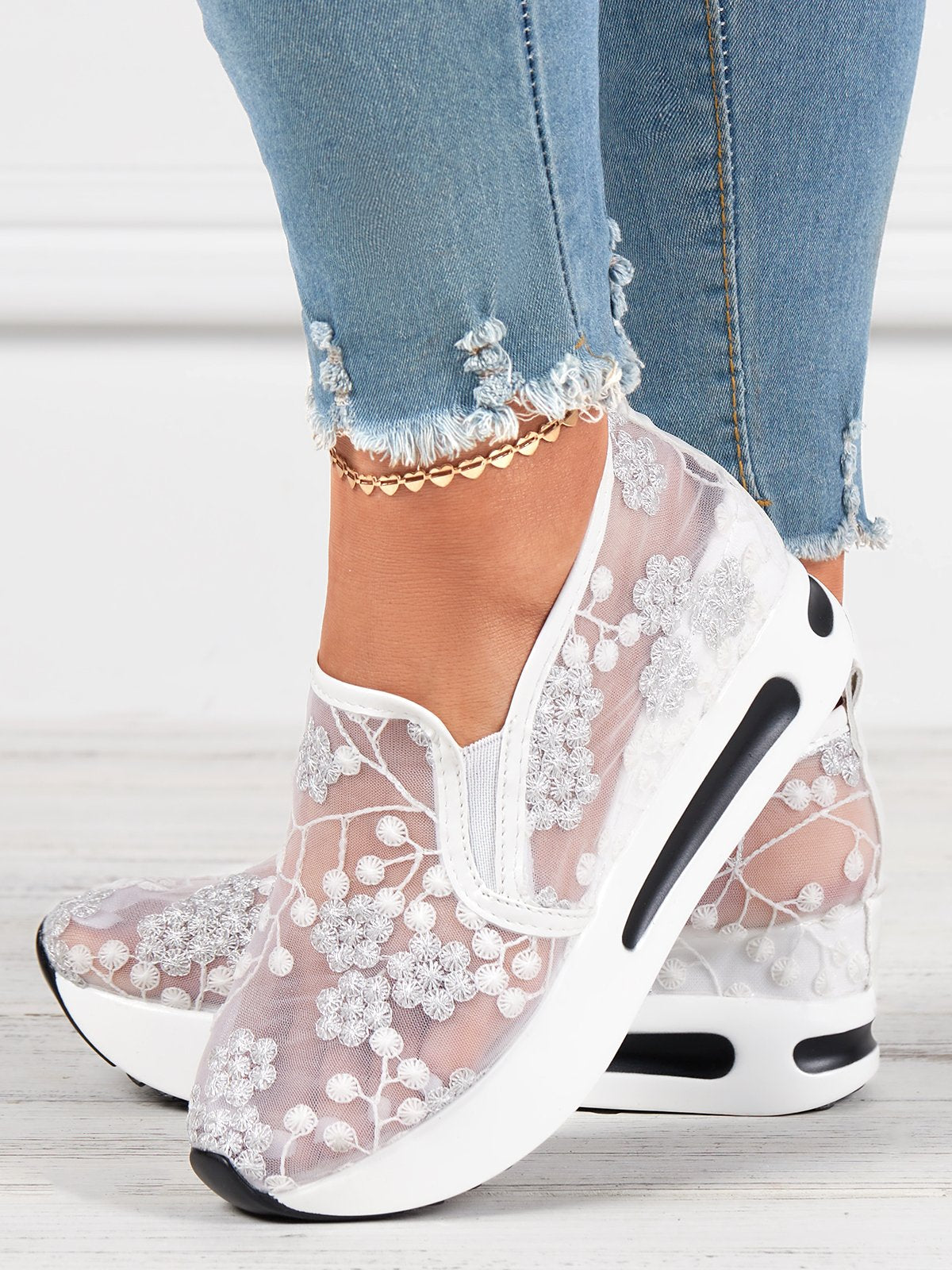 Women's Slip-On Sneakers with Floral Embroidery and Sheer Mesh Upper – Trendy Platform Sole for Casual Style