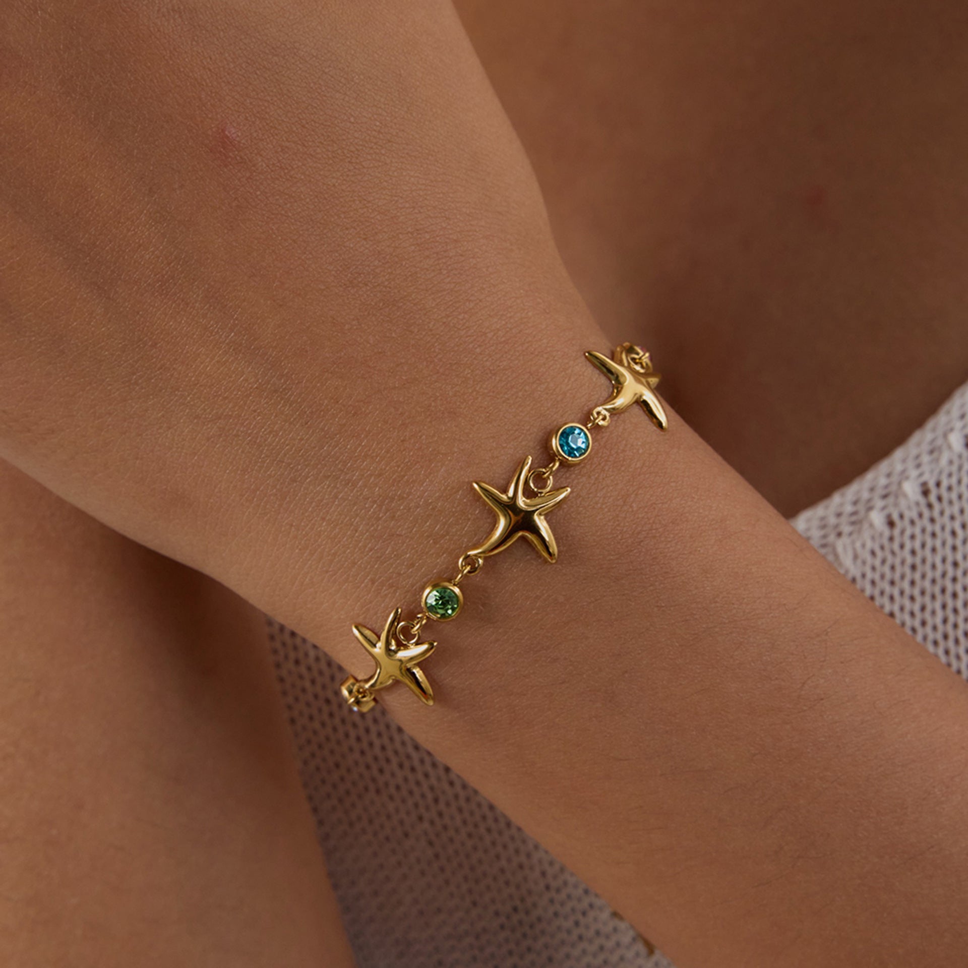 Women's Starfish Bracelet Gold Stainless Steel