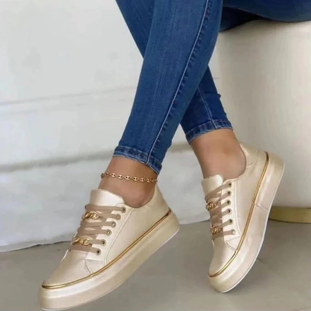 Women's White Trainers with Gold Accent – Stylish Low-Top Sneakers for Comfort and Versatility