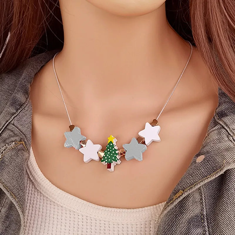Women's Pendant Necklace Star Wood Clavicle Chain