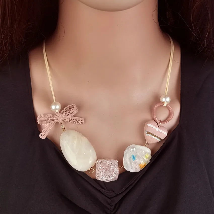 Women's Pendant Necklace Retro Beaded Shell Handmade Bohemian