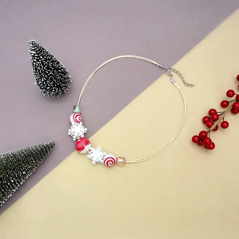 Women's Necklace Cream Wooden Snowflake Choker Pendant