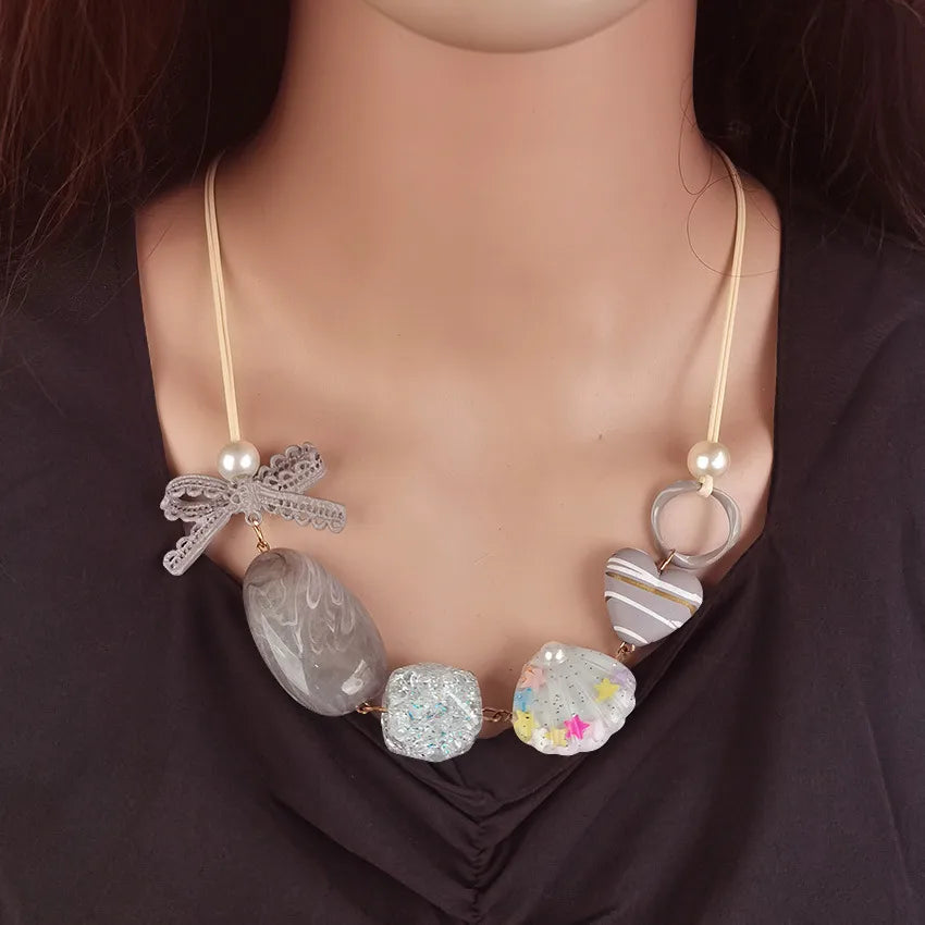 Women's Pendant Necklace Retro Beaded Shell Handmade Bohemian