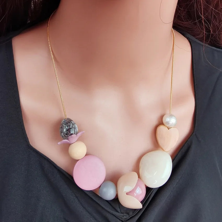 Women's Necklace Brown Wood Geometric Heart Pendant Retro