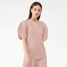 Load image into Gallery viewer, Woman Pleated T Shirt Solid Heart-shaped Design V Collar Batwing Sleeve Loose Tops Casual Style
