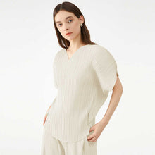 Load image into Gallery viewer, Woman Pleated T Shirt Solid Heart-shaped Design V Collar Batwing Sleeve Loose Tops Casual Style
