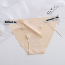 Load image into Gallery viewer, European And American Sexy Women's Briefs Ice Silk Seamless Sweet Hip Lifting Sports Pure Cotton Bottom Crotch Fun G-String Pants
