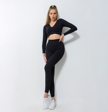 Load image into Gallery viewer, Yoga clothing suit two-piece long-sleeved trousers autumn and winter workout clothes seamless knitted quick-drying sportswear

