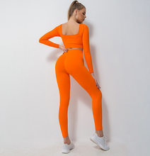 Load image into Gallery viewer, Yoga clothing suit two-piece long-sleeved trousers autumn and winter workout clothes seamless knitted quick-drying sportswear
