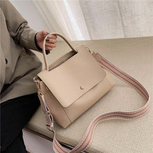 Load image into Gallery viewer, Totes Bags Women Large Capacity Handbags Women PU Shoulder Messenger Bag Female Retro Daily Totes Lady Elegant Handbags
