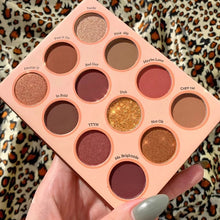 Load image into Gallery viewer, Guicami eyeshadow pallet - Bianca's hair and beauty supply

