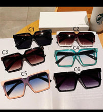Load image into Gallery viewer, Oversized Summer glasses - Bianca's hair and beauty supply

