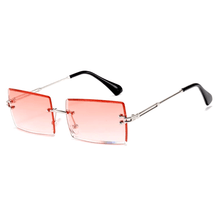 Load image into Gallery viewer, Oversized Summer glasses - Bianca's hair and beauty supply
