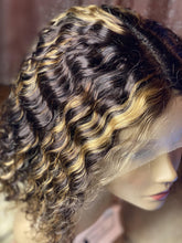 Load image into Gallery viewer, 13x4 honey blonde ombre bob wig - Bianca's hair and beauty supply
