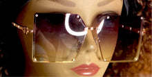 Load image into Gallery viewer, Oversized Summer glasses - Bianca's hair and beauty supply
