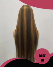 Load and play video in Gallery viewer, 13x4transparent frontal wig 4/27highligted piano color
